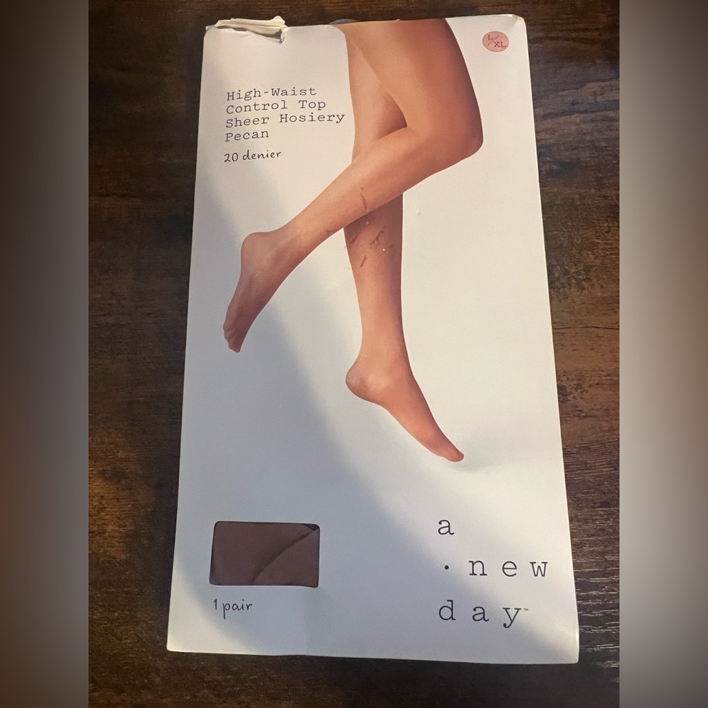 NWT a new day Pecan Sheer Hosiery
